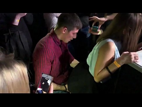 ❤️ Орус түнкү клубунда чыныгы секс. 18 жаштагы орус кыз түнкү клубда ануста жана жыныс кынында сексен ❤ Порно бизде ky.mrpornogratis.ru ❌️❤